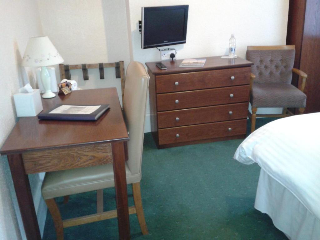 The Burleigh Hotel Хънстантън Стая снимка